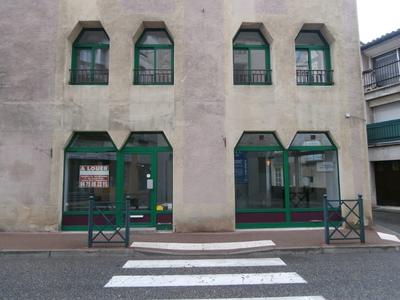 Local d'activité / Entrepôt - 95 m² - 4 pièces