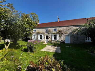 Maison - 140 m² - 5 pièces