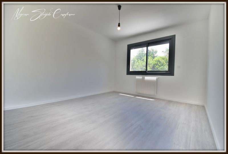 Maison - 185 m² - 7 pièces