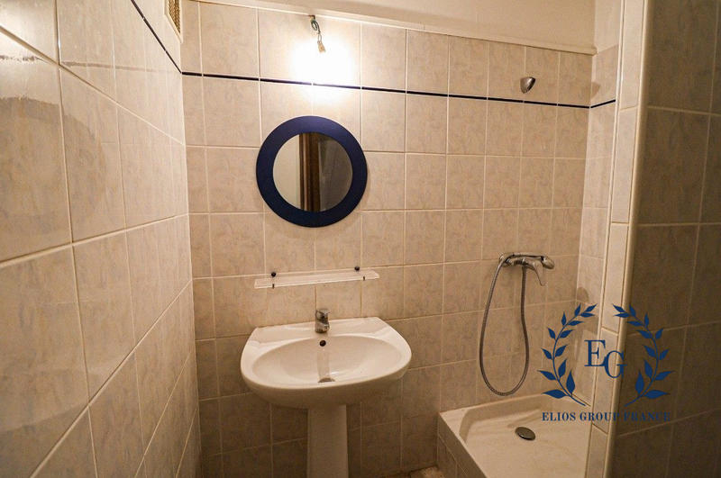 Appartement - 75 m² - 2 pièces