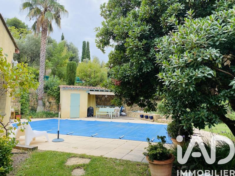 Maison - 125 m² - 7 pièces