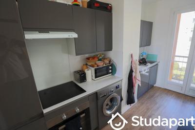 Chambre - 85 m² - 1 pièce