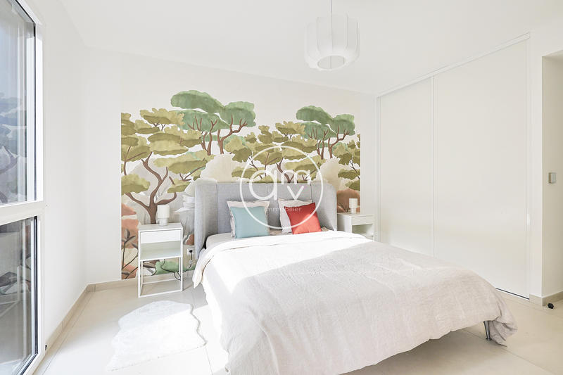 Appartement - 80 m² - 4 pièces