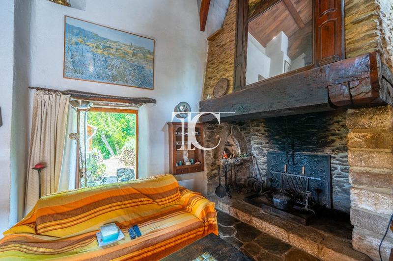 Maison - 205 m² - 8 pièces