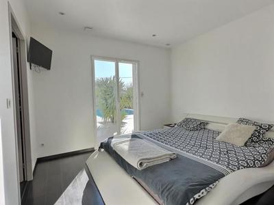 Maison - 177 m² - 5 pièces