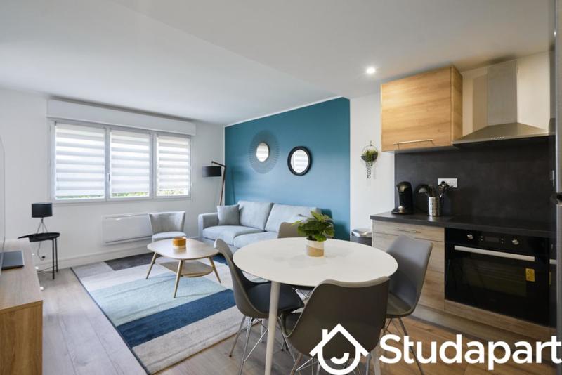 Chambre - 11 m² - 1 pièce