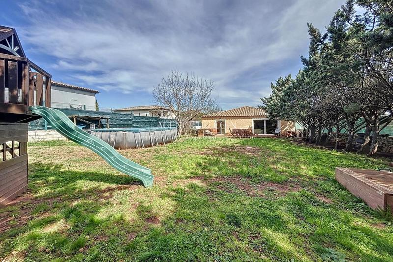 Villa - 101 m² - 4 pièces