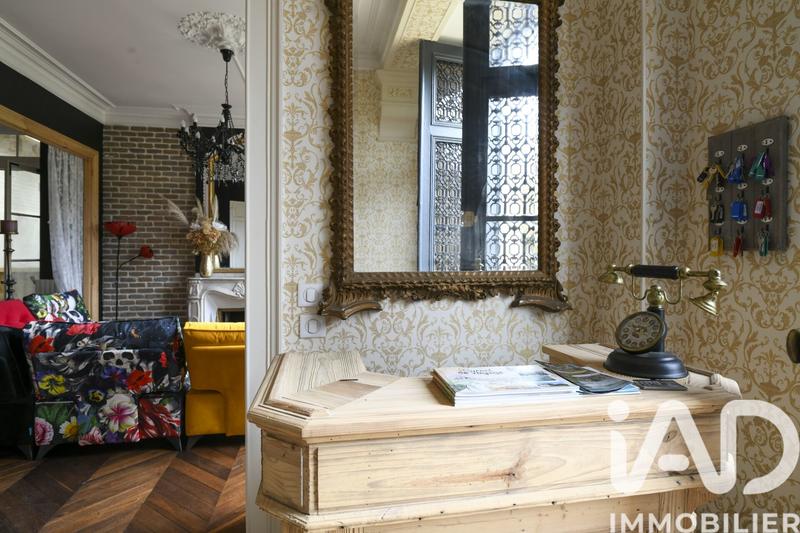 Maison - 309 m² - 10 pièces