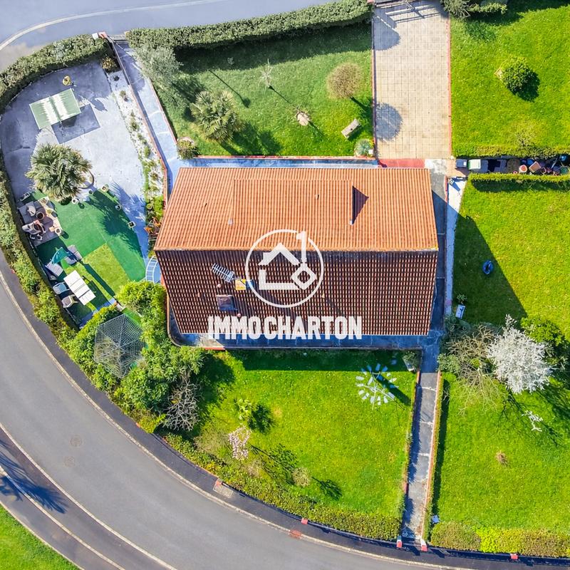 Maison - 128 m² - 8 pièces