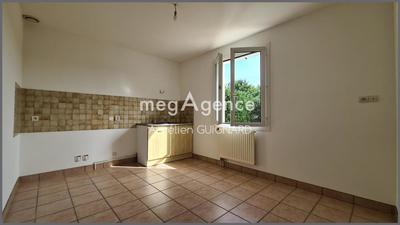 Maison - 90 m² - 6 pièces