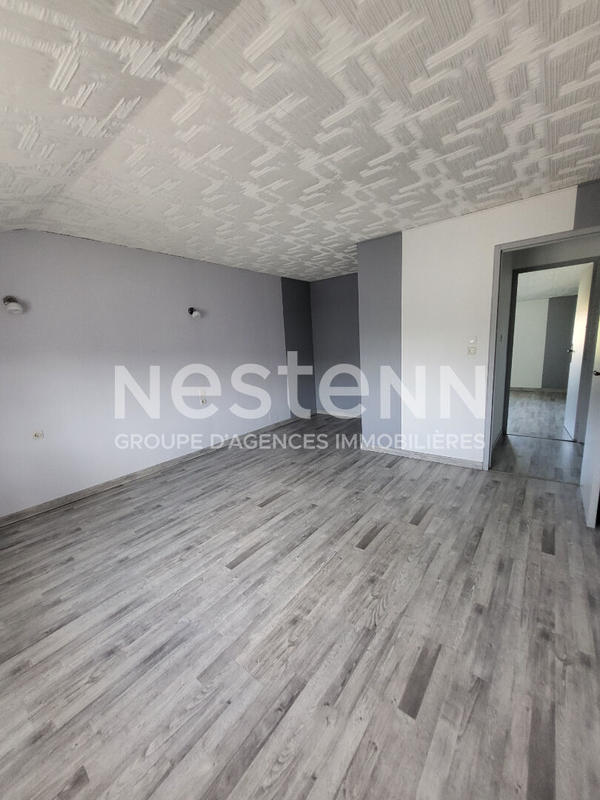 Maison - 160 m² - 9 pièces