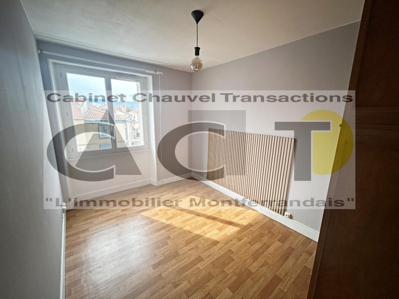 Appartement - 65 m² - 4 pièces