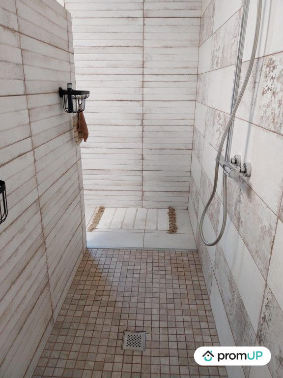 Maison - 276 m² - 8 pièces