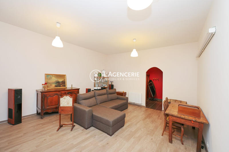 Maison - 286 m² - 6 pièces