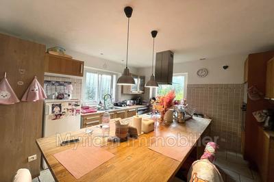 Maison - 142 m² - 4 pièces