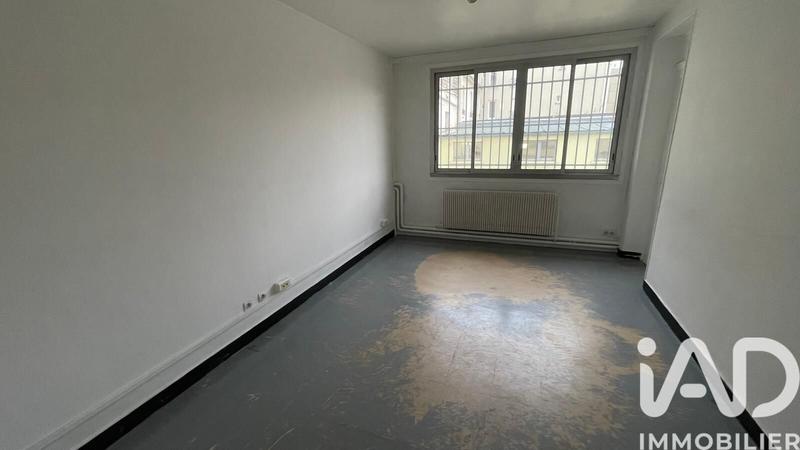 Loft - 245 m² - 5 pièces