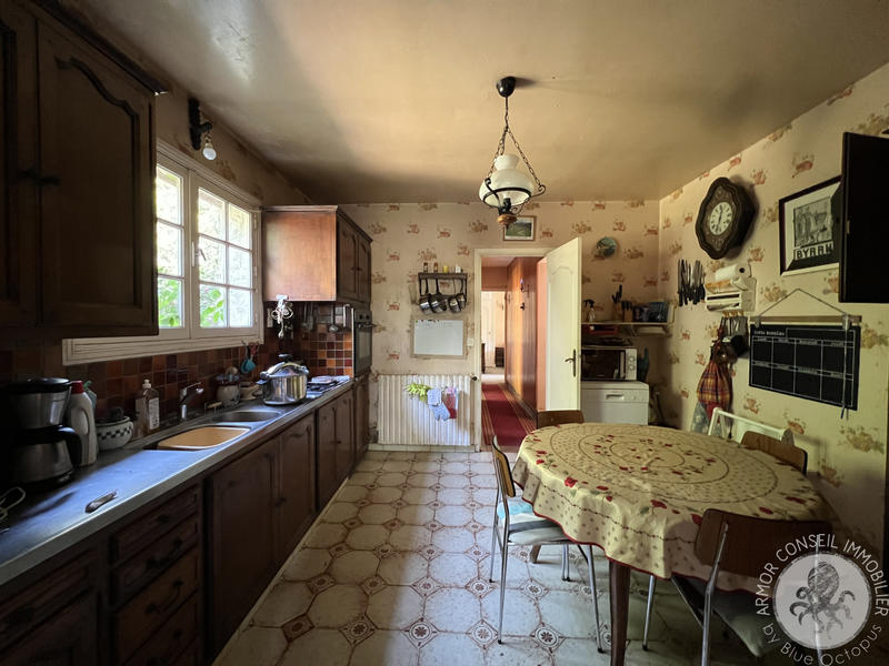 Maison - 245 m² - 10 pièces