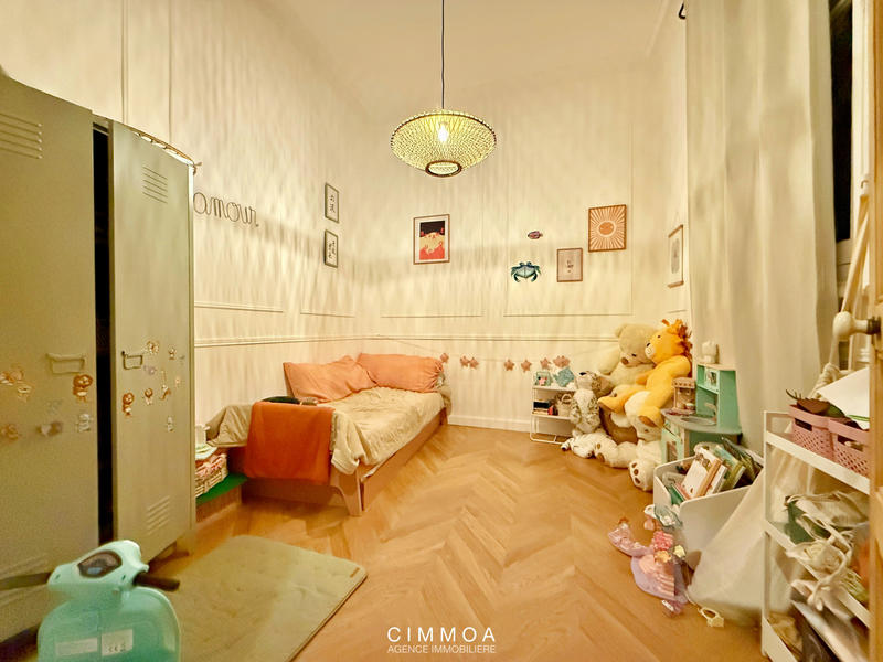 Appartement - 145 m² - 4 pièces