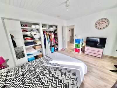 Maison - 182 m² - 6 pièces