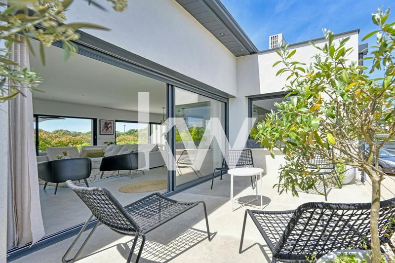 Villa - 167 m² - 6 pièces