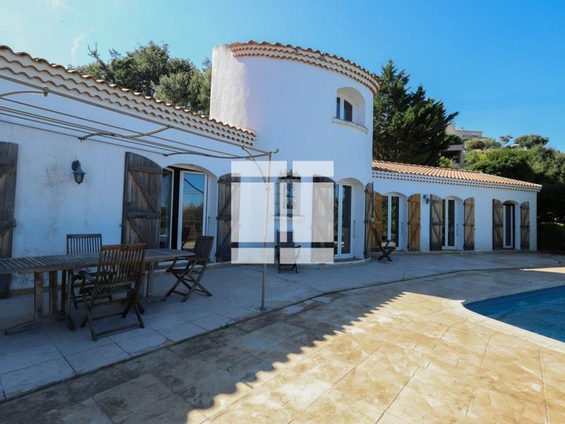 Villa - 150 m² - 5 pièces