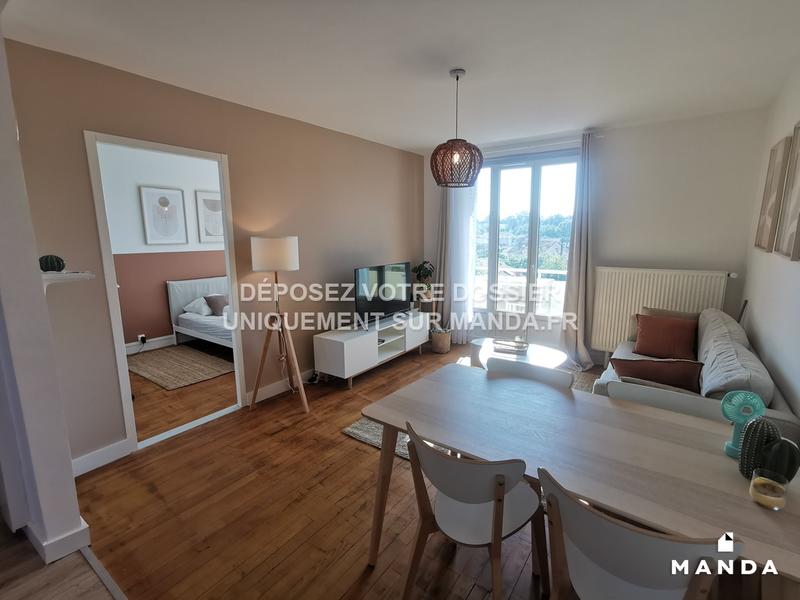 Chambre - 10 m² - 4 pièces