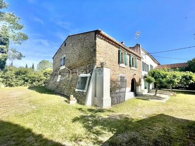 Mas - 342 m² - 11 pièces