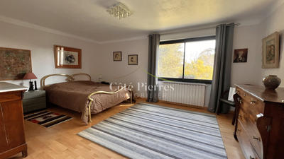 Villa - 200 m² - 4 pièces