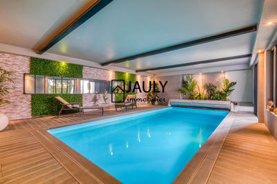 Maison contemporaine - 328 m² - 8 pièces