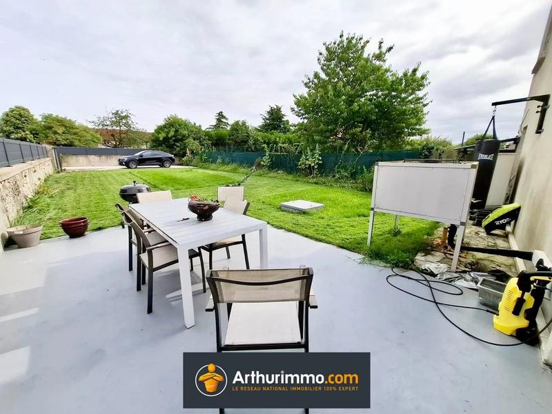 Maison - 232 m² - 8 pièces