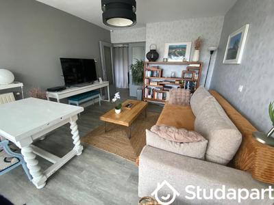 Chambre - 9 m² - 1 pièce