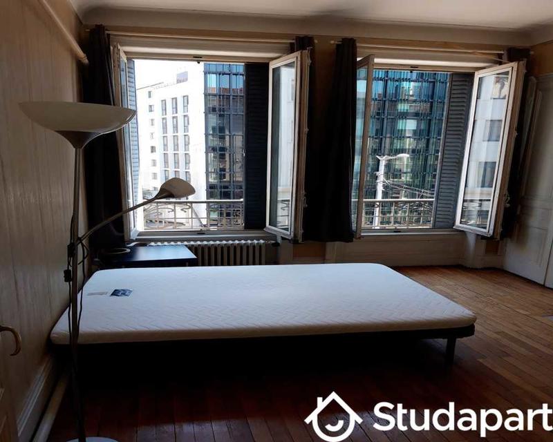 Chambre - 65 m² - 1 pièce