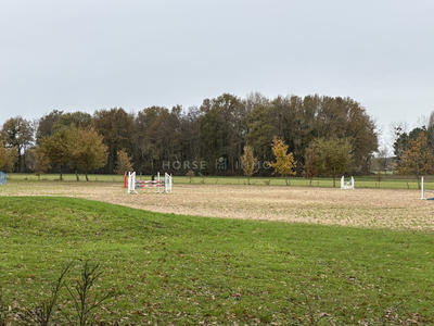 Maison - 236 m² - 8 pièces