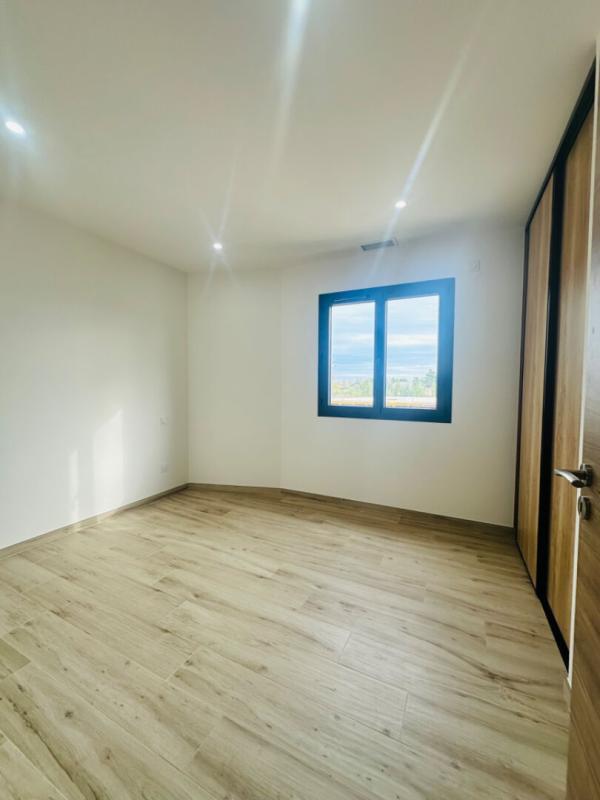 Maison - 103 m² - 6 pièces