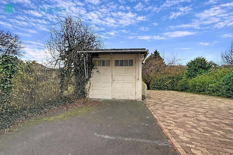 Maison - 213 m² - 9 pièces