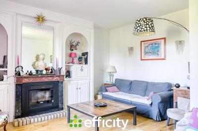 Demeure - 284 m² - 7 pièces