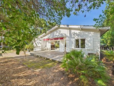 Maison - 92 m² - 5 pièces