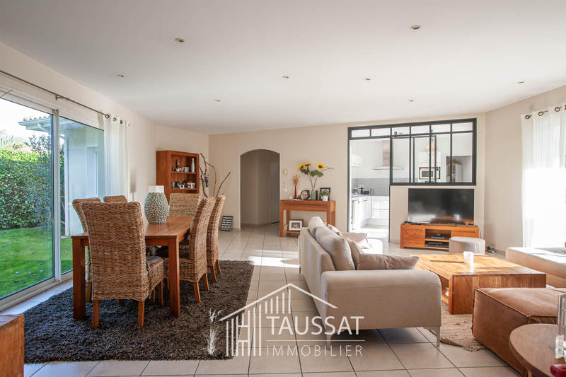 Maison - 138 m² - 6 pièces