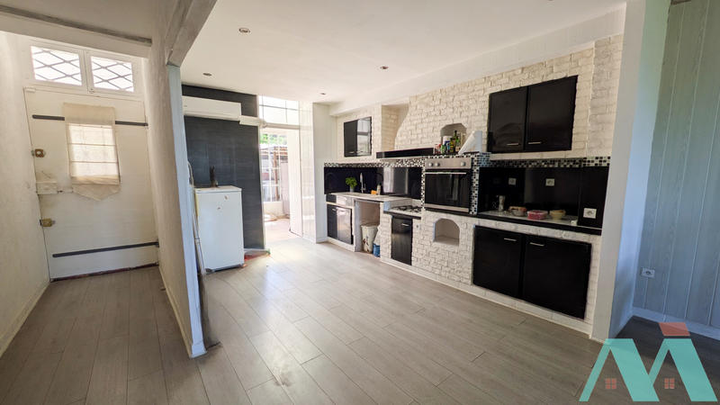 Maison - 144 m² - 5 pièces