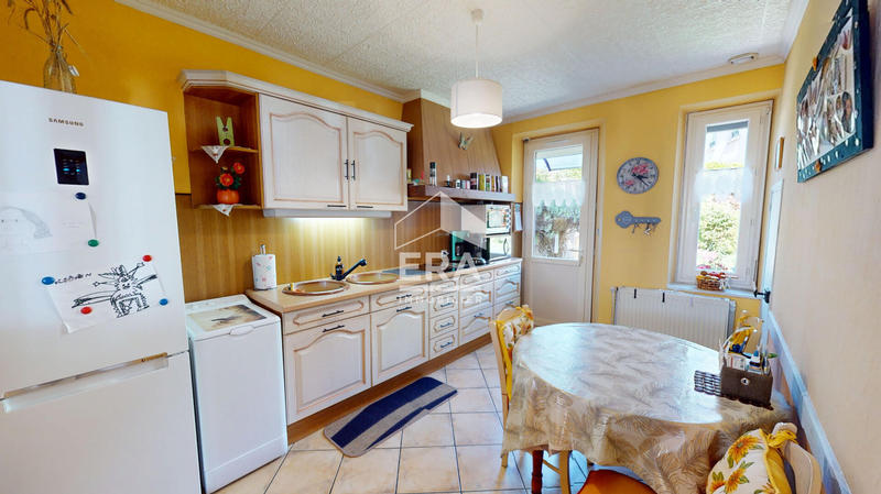 Maison - 143 m² - 7 pièces