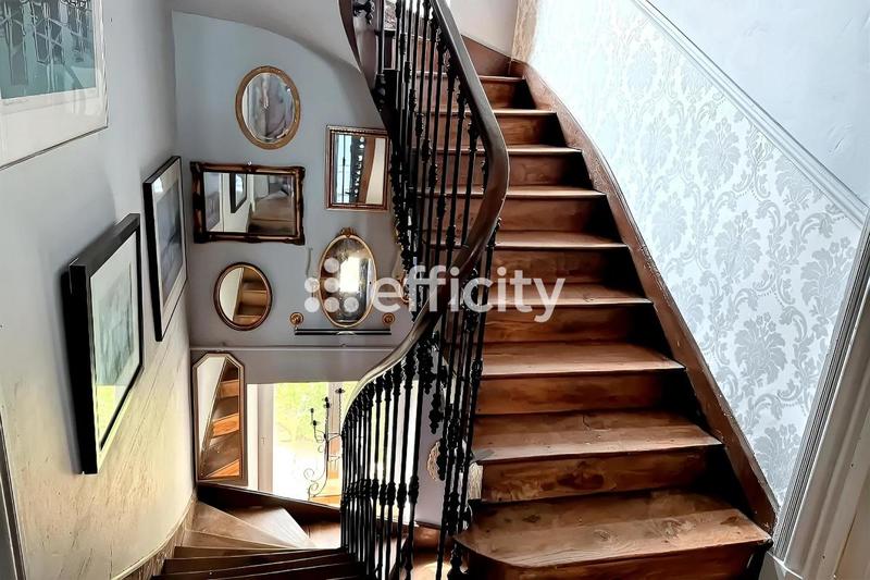 Maison - 162 m² - 6 pièces