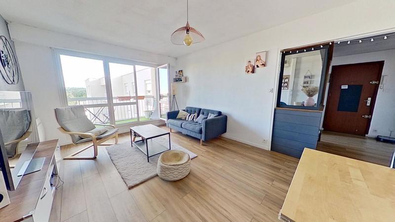 Appartement - 83 m² - 4 pièces