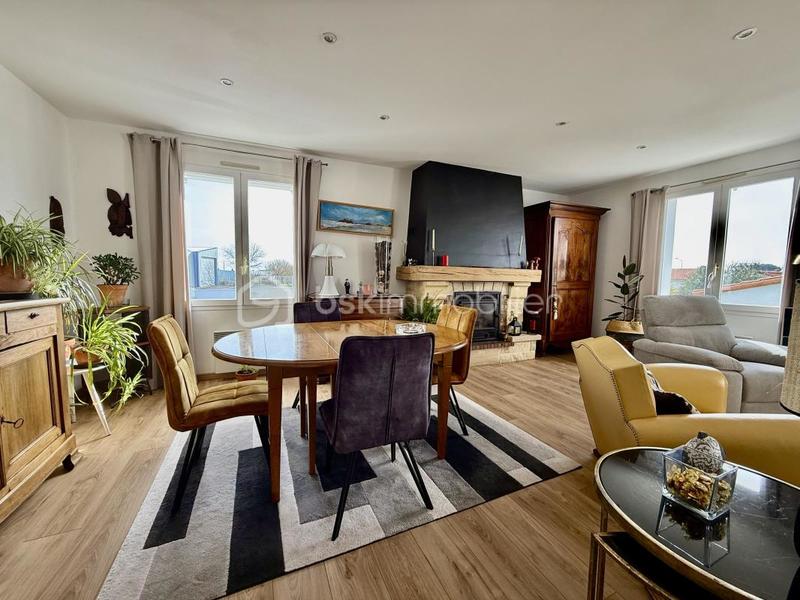 Maison - 91 m² - 5 pièces