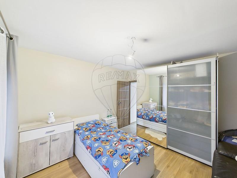 Maison - 190 m² - 5 pièces