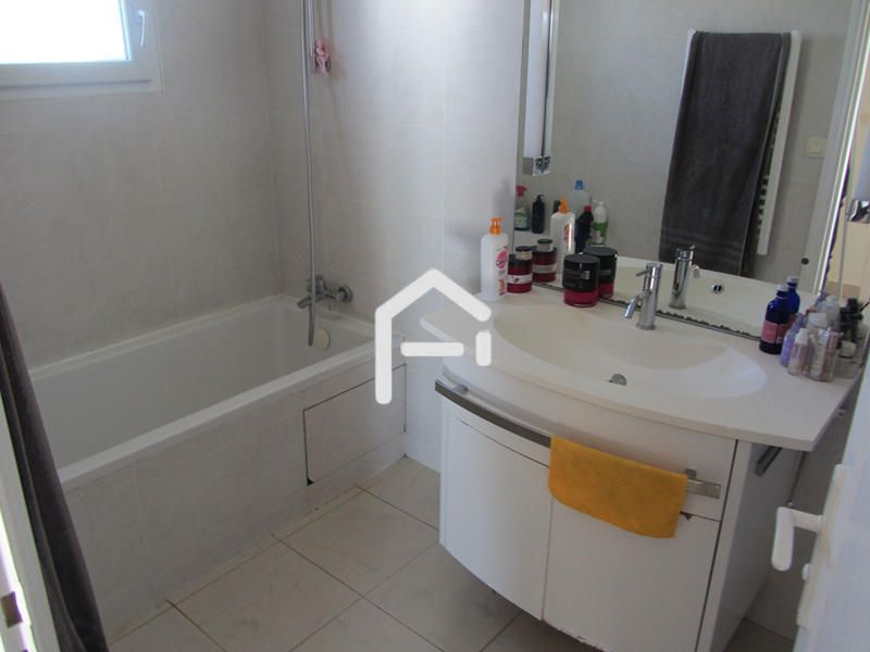 Villa - 130 m² - 5 pièces