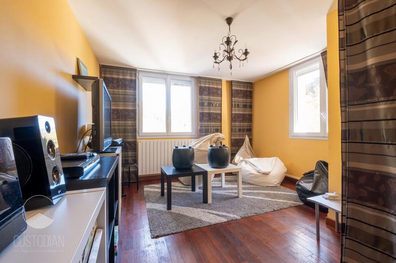 Maison - 650 m² - 15 pièces