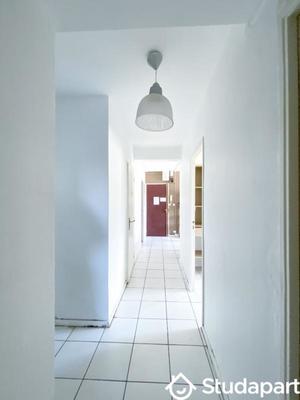 Chambre - 9 m² - 1 pièce