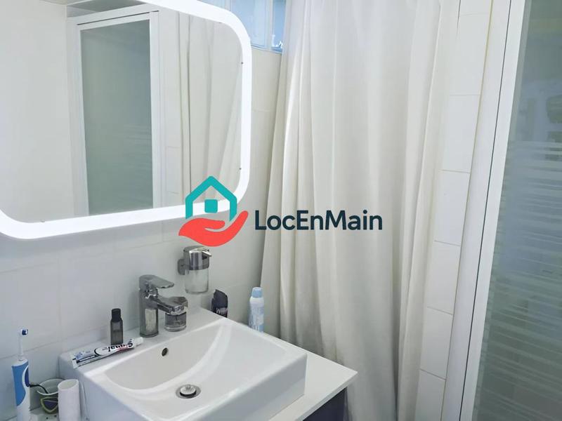 Studio - 25 m² - 1 pièce