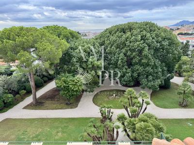 Appartement - 174 m² - 6 pièces