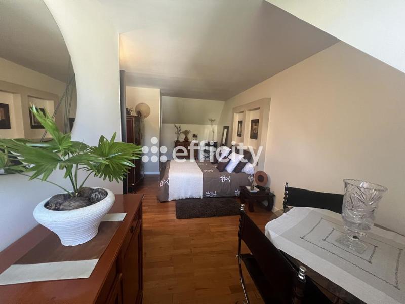 Pavillon - 167 m² - 6 pièces